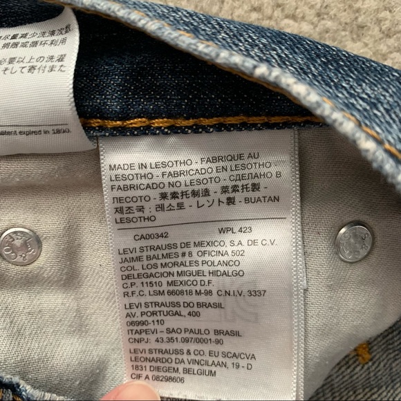 Levi’s 505 Regular Fit Cut Off Denim Shorts Medium/Dark Blue Wash 2013 / Size 33 - Picture 6 of 8